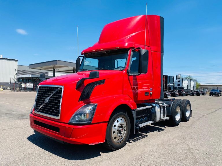 2017 VOLVO VNL64T300 Vanguard Truck Centers