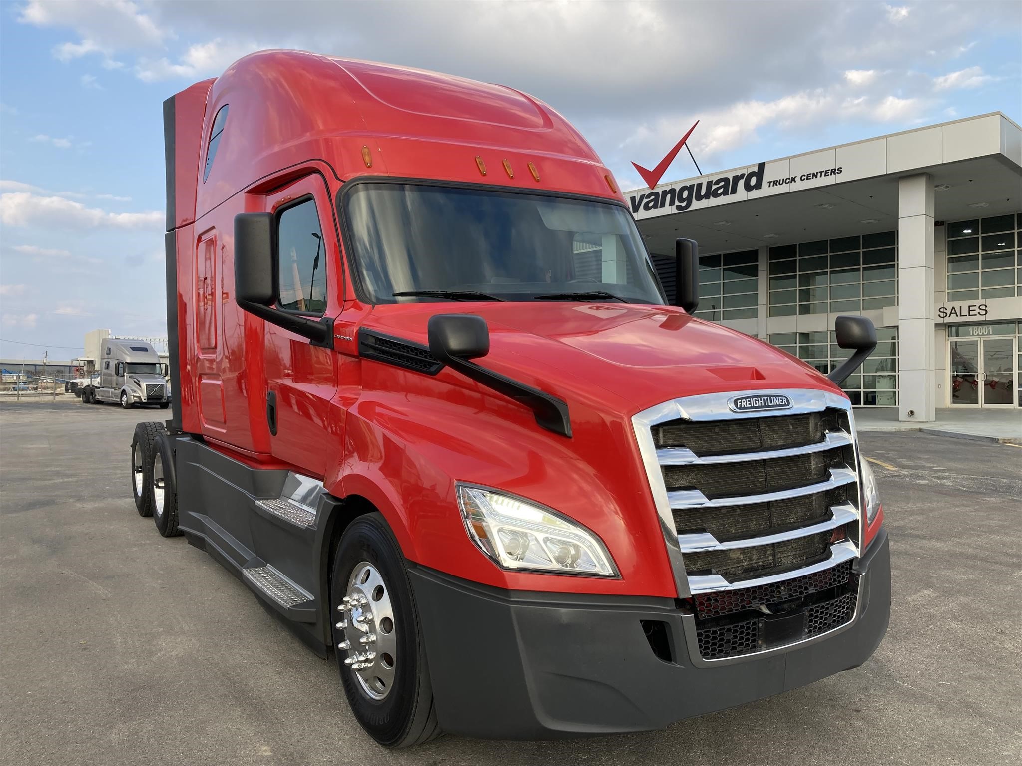 2019 FREIGHTLINER CASCADIA 126 - Vanguard Truck Centers