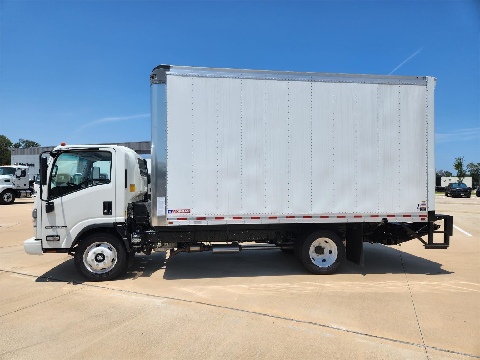 2023 ISUZU NPR HD - Vanguard Truck Centers