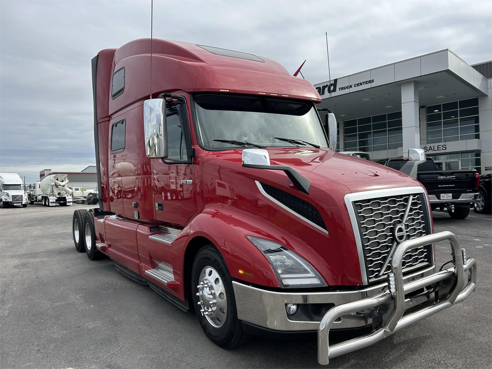 2019 VOLVO VNL64T860 - Vanguard Truck Centers