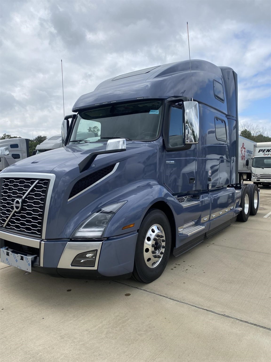 2025 VOLVO VNL64T860 Vanguard Truck Centers