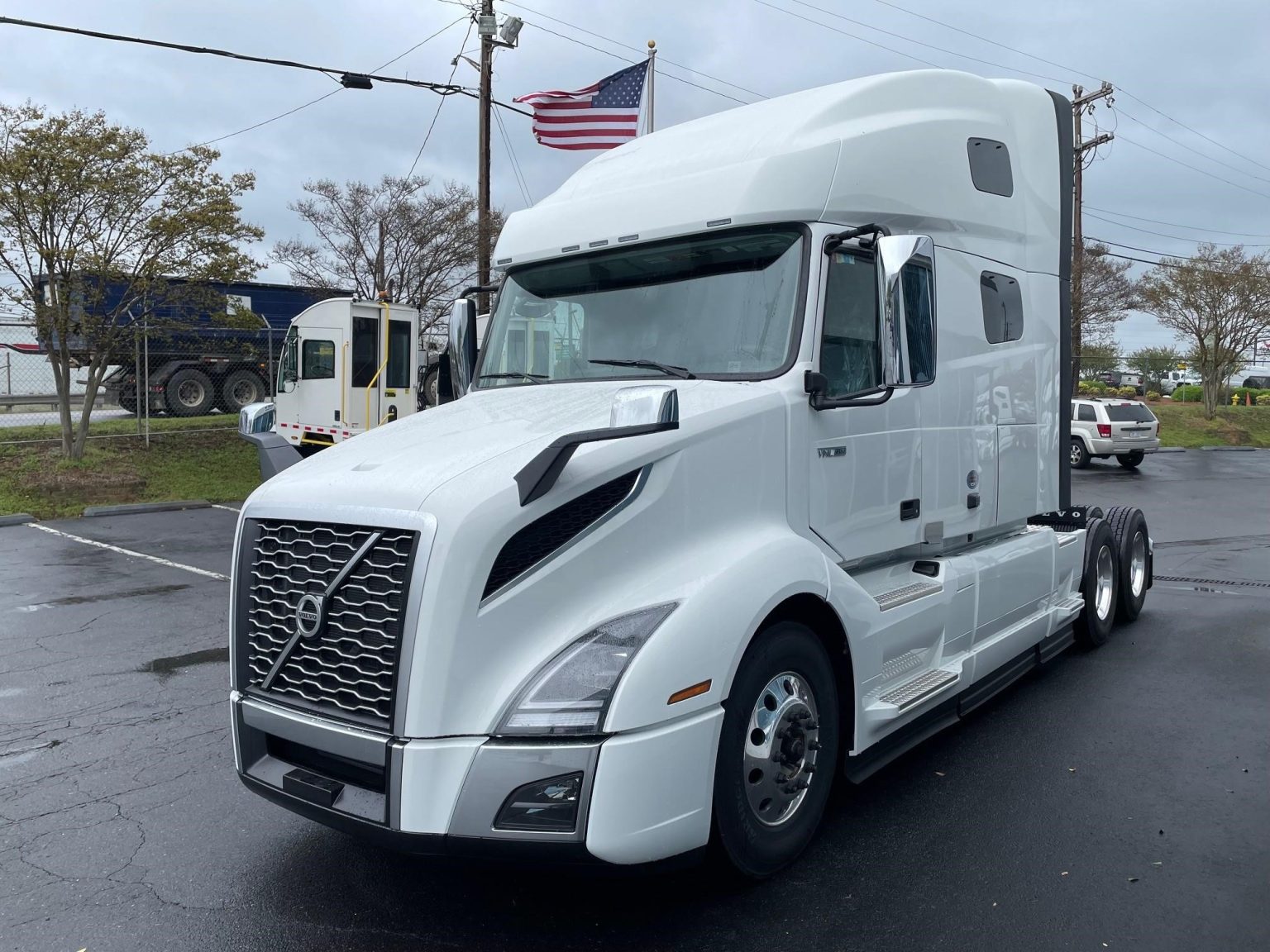 2025 VOLVO VNL64T760 Vanguard Truck Centers