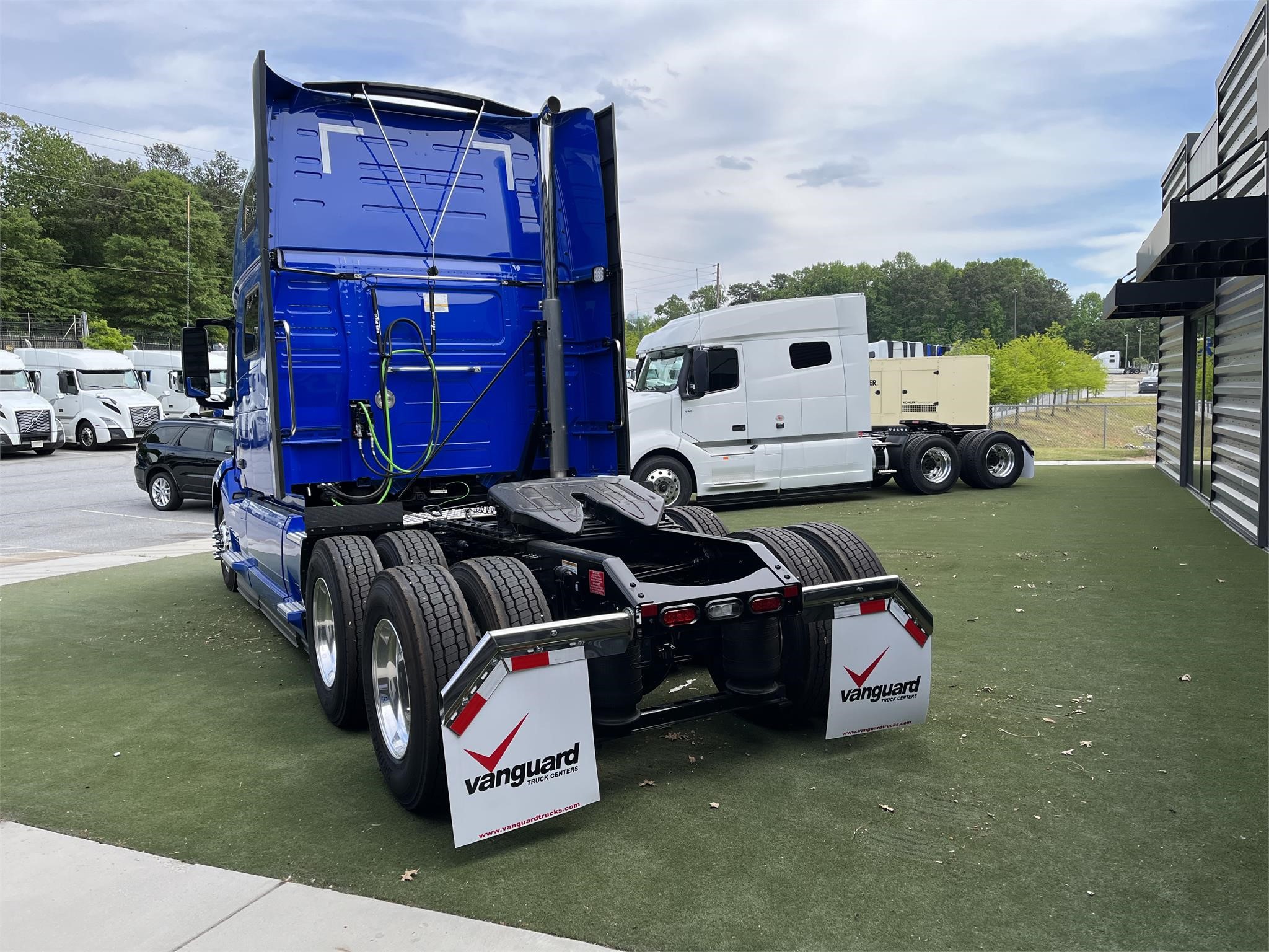 2024 VOLVO VNL64T860 Vanguard Truck Centers