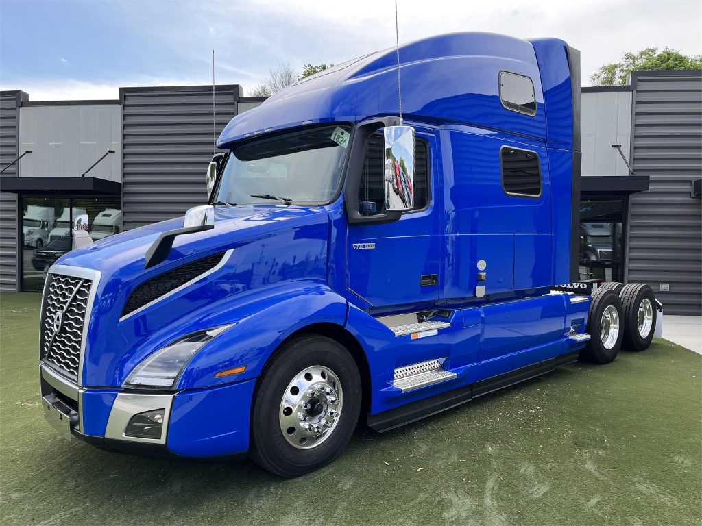 2024 VOLVO VNL64T860 Vanguard Truck Centers