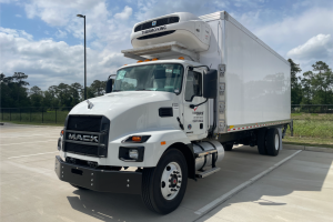 Mack MD Reefer Truck