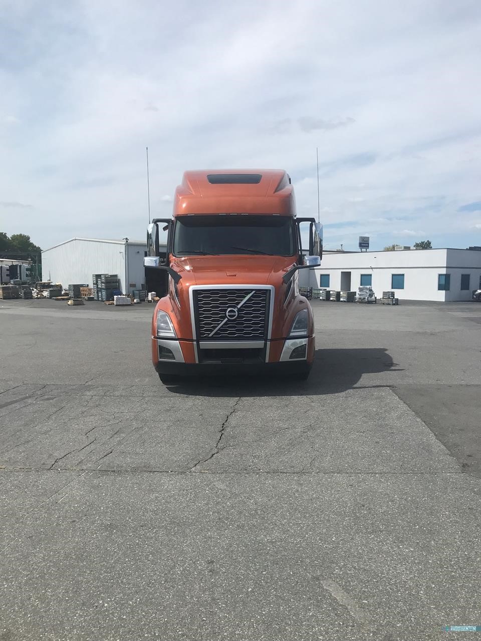 2024 VOLVO VNL64T860 - image 1 of 6