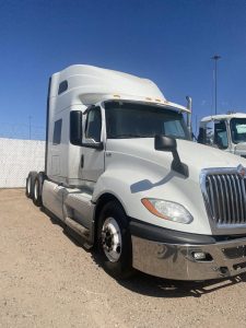 2019 INTERNATIONAL LT 9024707198