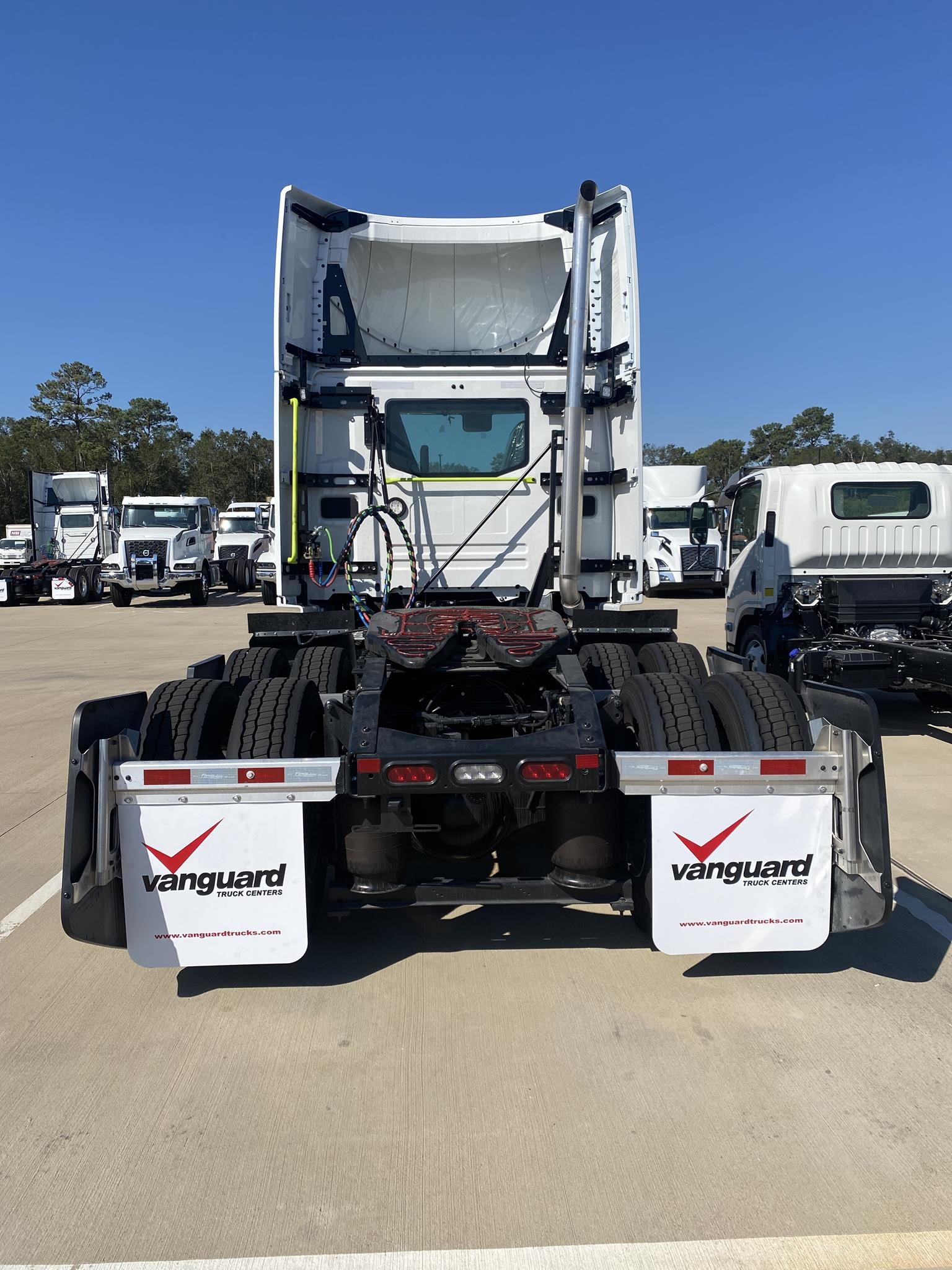 2025 VOLVO VNL64T300 - image 6 of 6