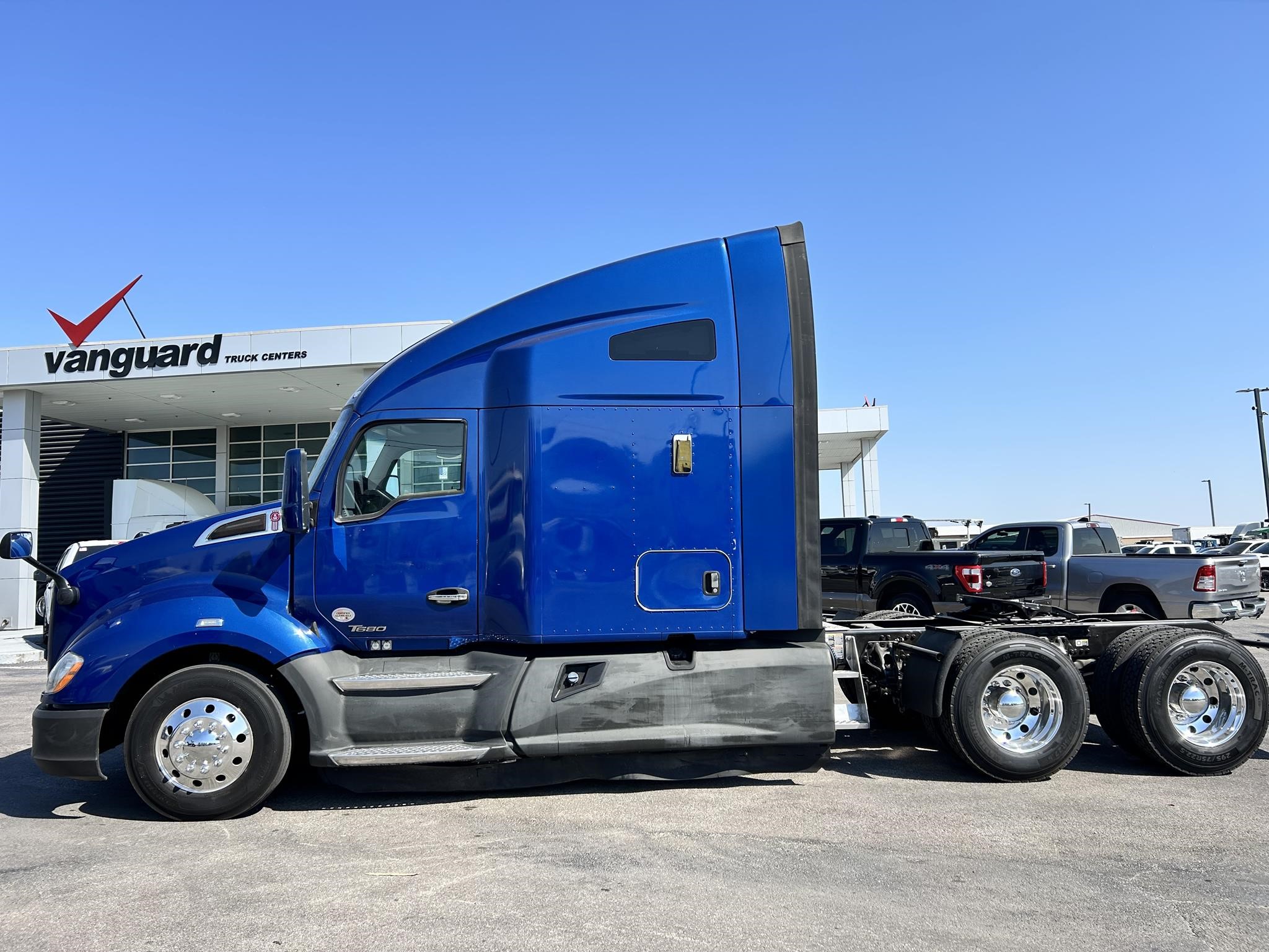 2021 KENWORTH T680 - image 2 of 6