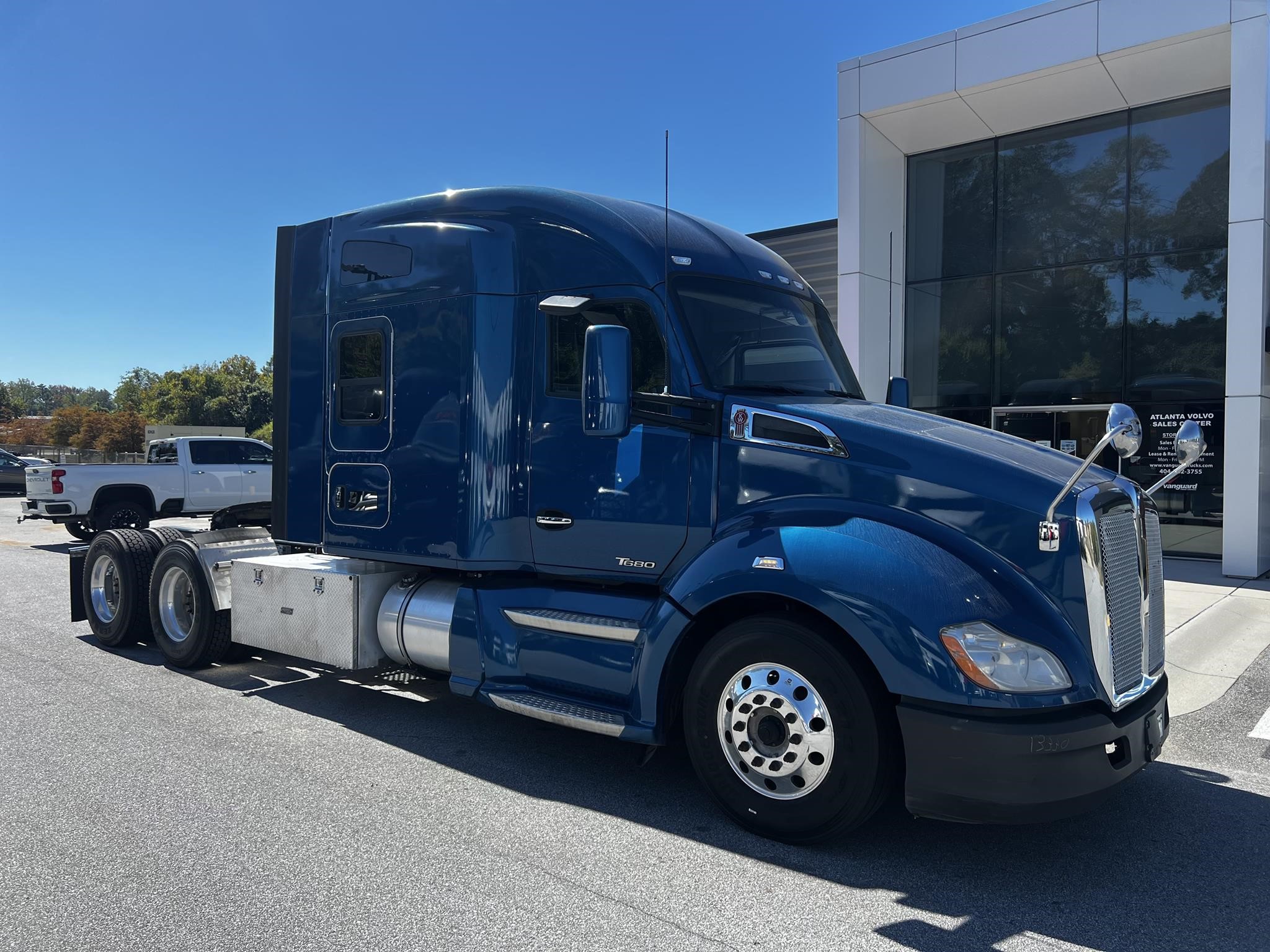 2020 KENWORTH T680 - image 1 of 6