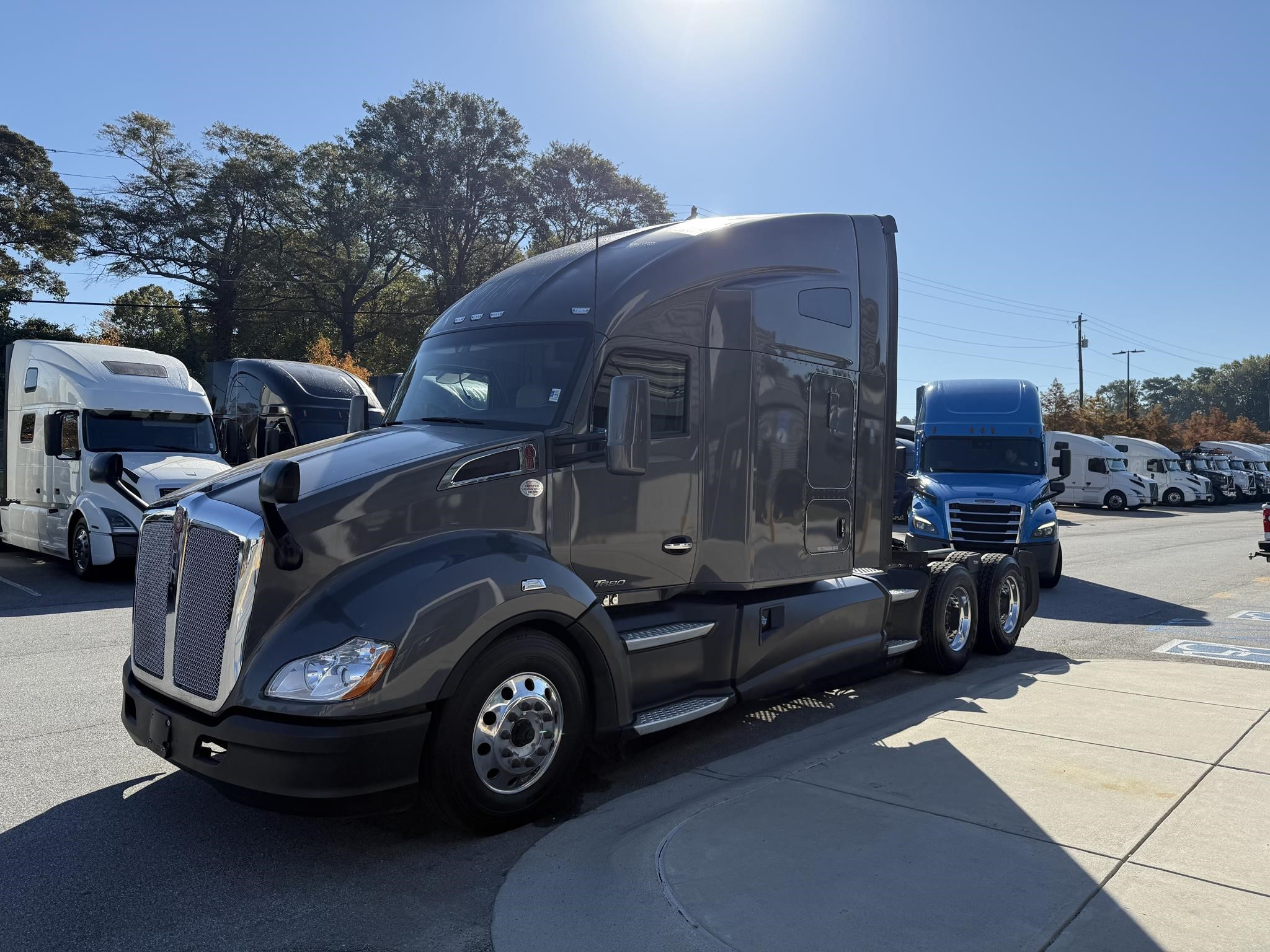 2021 KENWORTH T680 - image 6 of 6