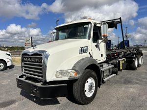 2020 MACK GRANITE 64BR 9028071854