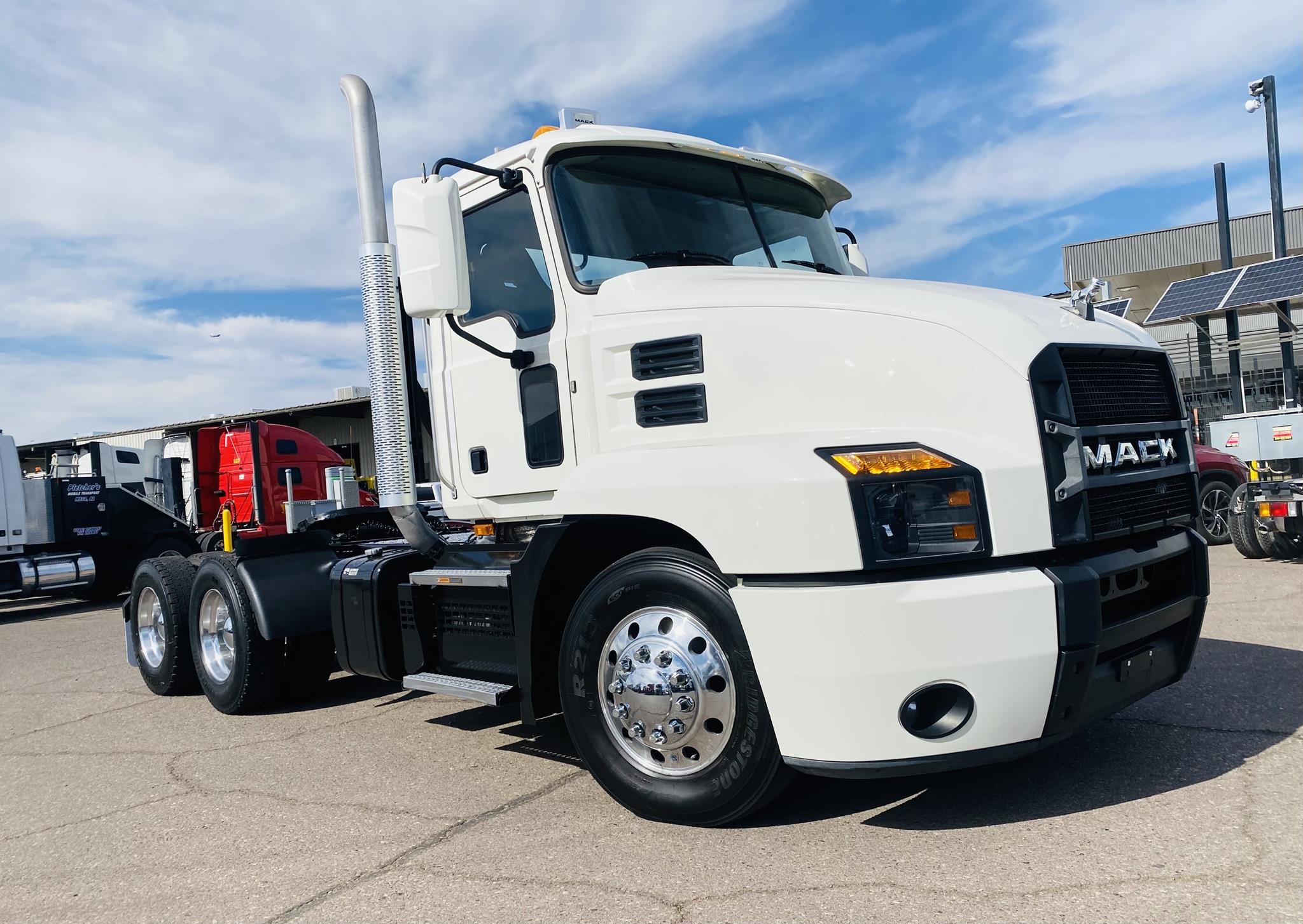 2019 MACK ANTHEM 64T - image 3 of 6