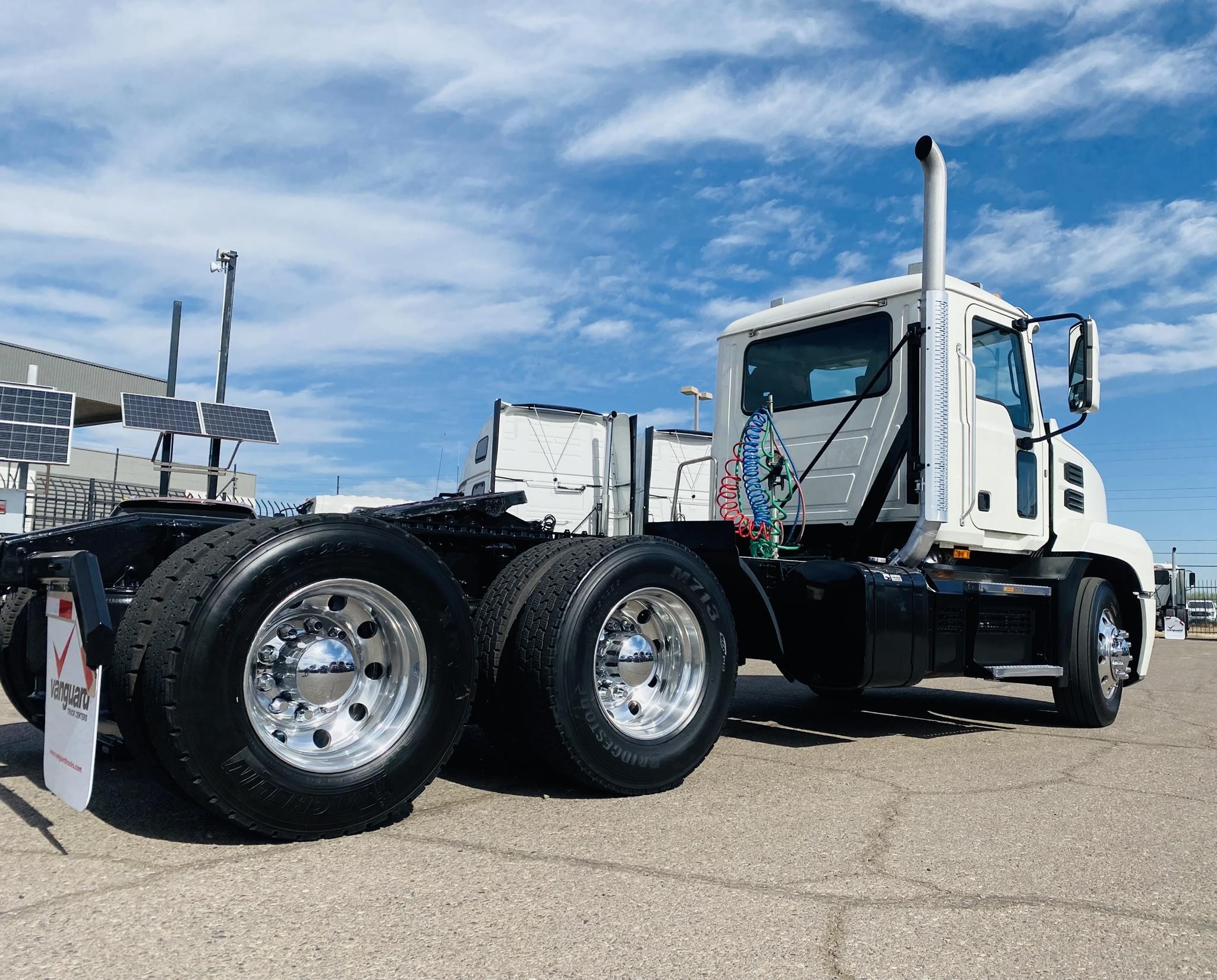 2019 MACK ANTHEM 64T - image 4 of 6