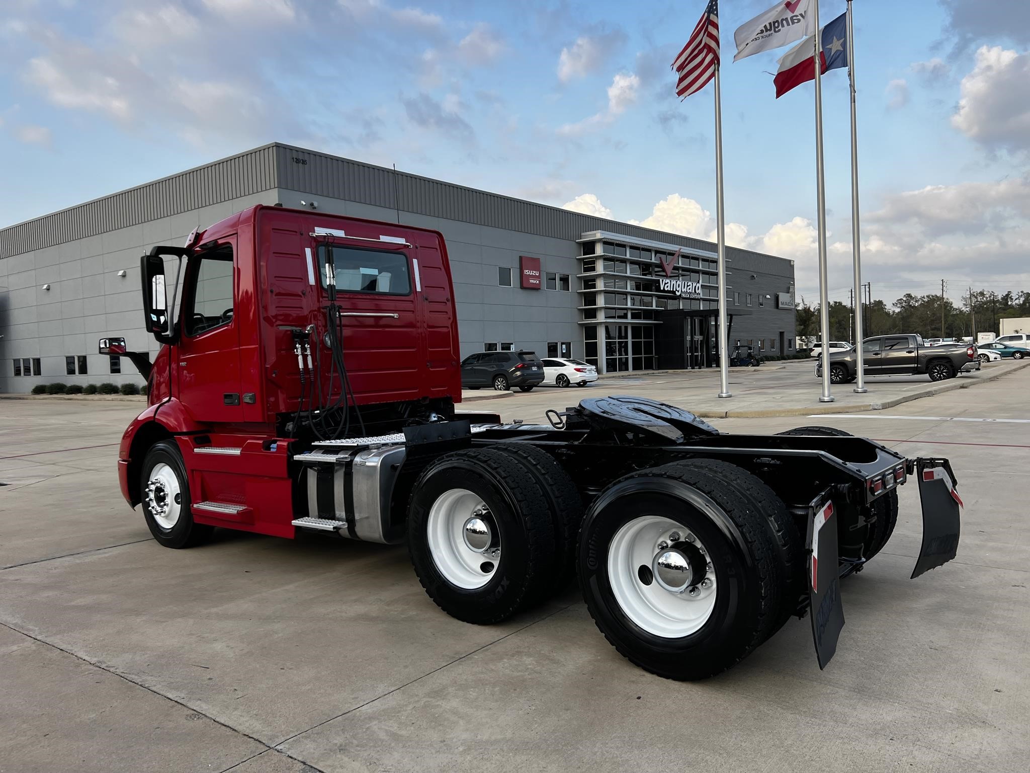 2020 VOLVO VNR64T300 - image 6 of 6