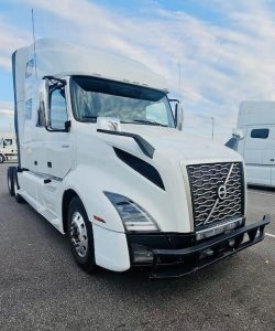 2020 VOLVO VNL64T760 9033018390