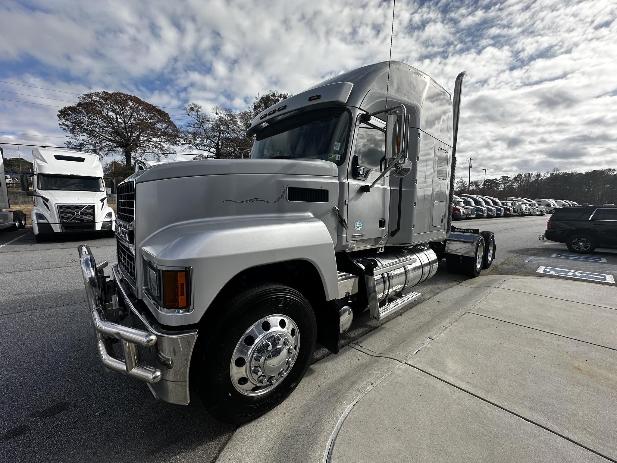 2022 MACK PINNACLE 64T - image 6 of 6