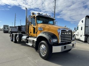 2023 MACK GRANITE 64BT 9035192960