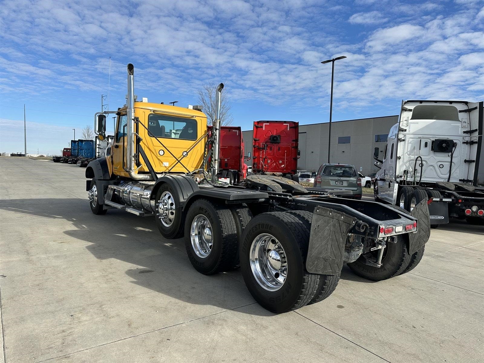 2023 MACK GRANITE 64BT - image 3 of 5