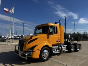 2021 VOLVO VNL62T300 9035967866