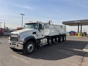 2025 MACK GRANITE 104FR 9036120040