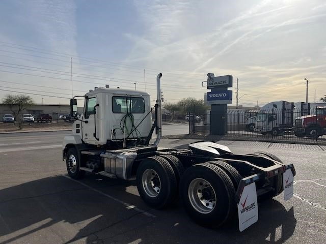 2025 MACK ANTHEM 64T - image 3 of 6