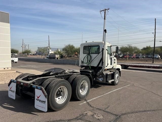 2025 MACK ANTHEM 64T - image 4 of 6