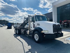 2012 MACK GRANITE 64FT 9039185120