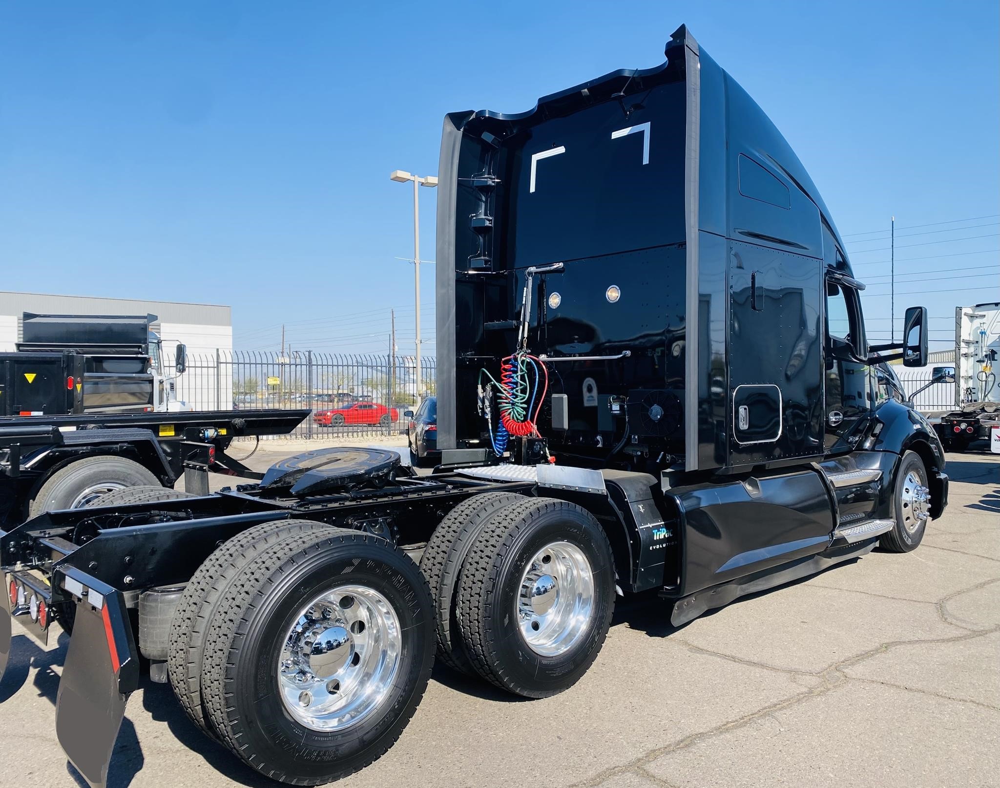 2021 KENWORTH T680 - image 4 of 6