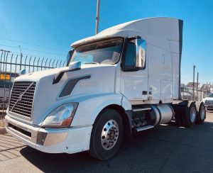 2017 VOLVO VNL64T630 9040799789