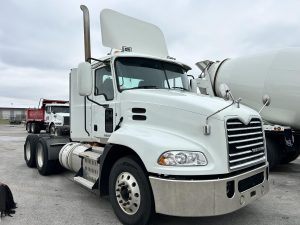 2016 MACK PINNACLE CXU613 9041869443