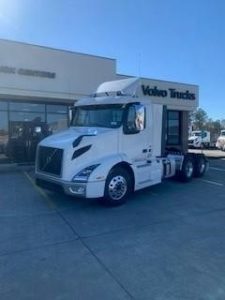 2025 VOLVO VNR64T300 9043437040