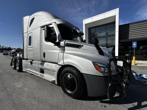 2023 FREIGHTLINER CASCADIA 126 9045023925