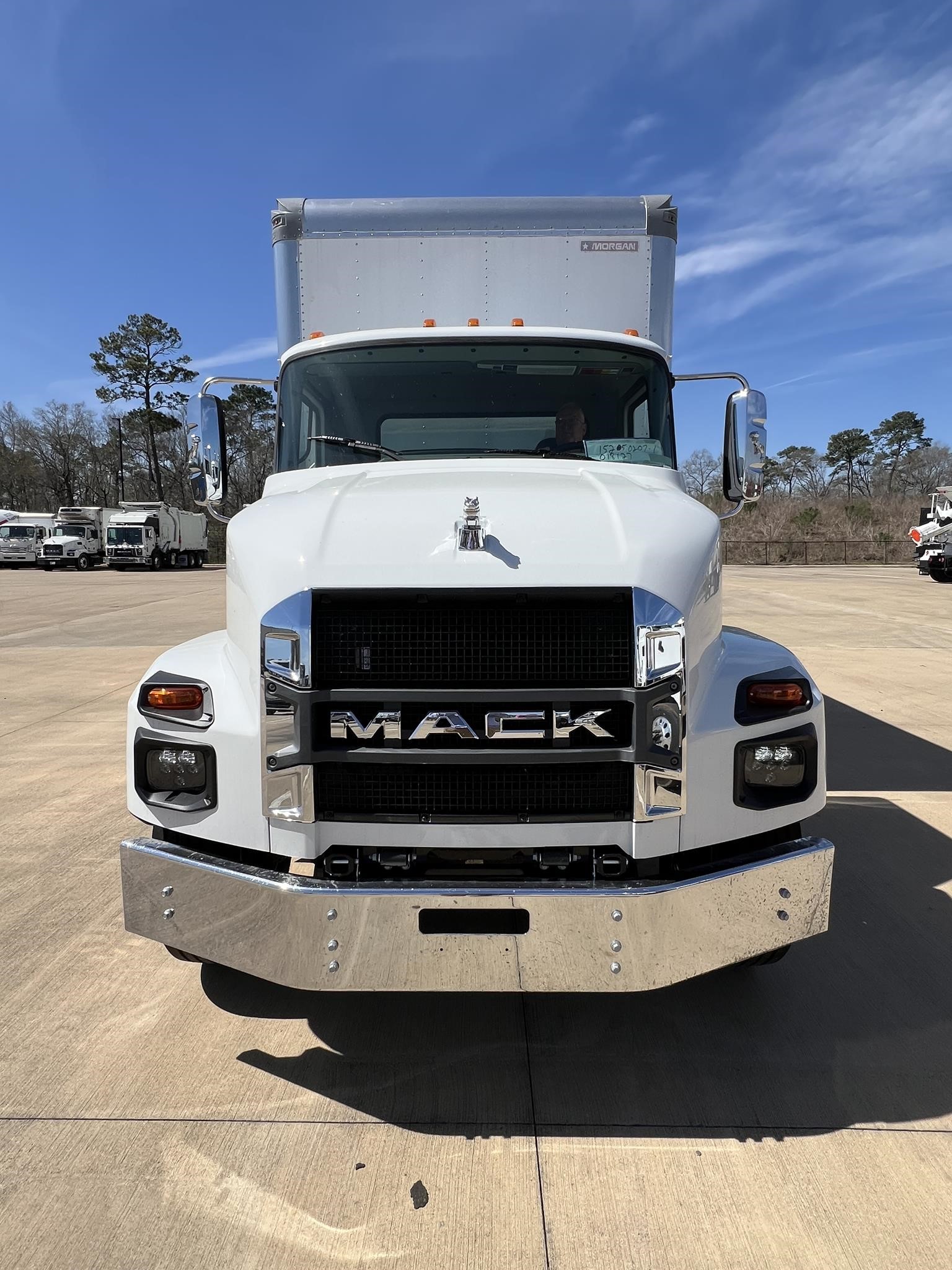 2025 MACK MD6 - image 2 of 6