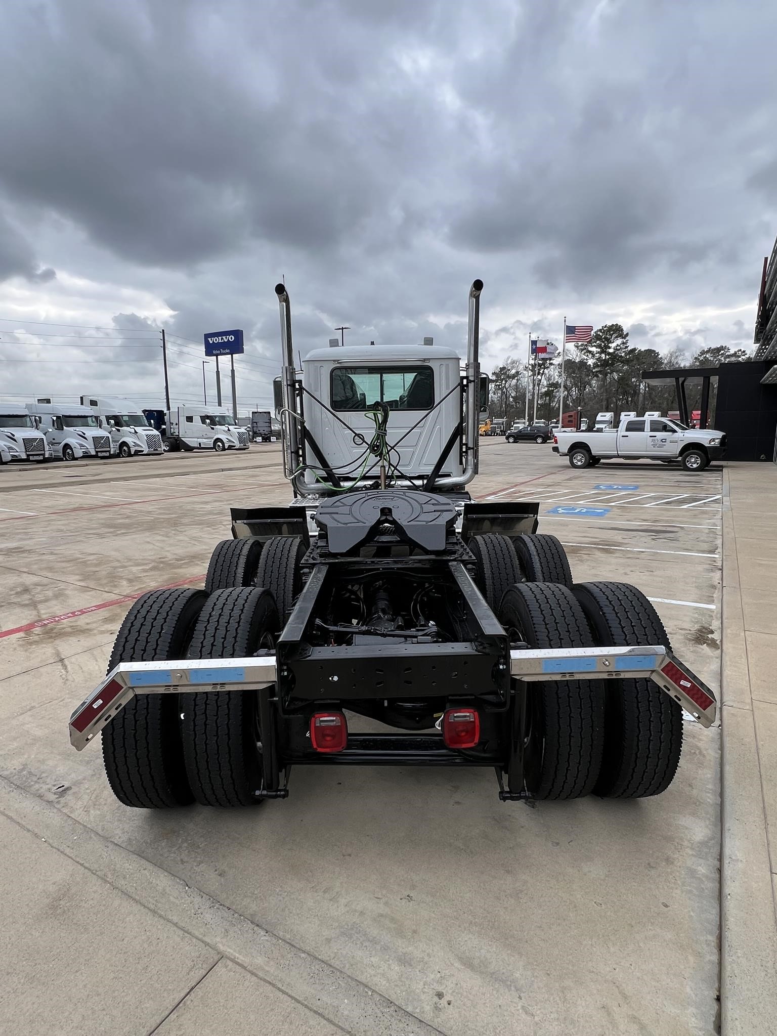 2026 MACK GRANITE 64FT - image 4 of 6