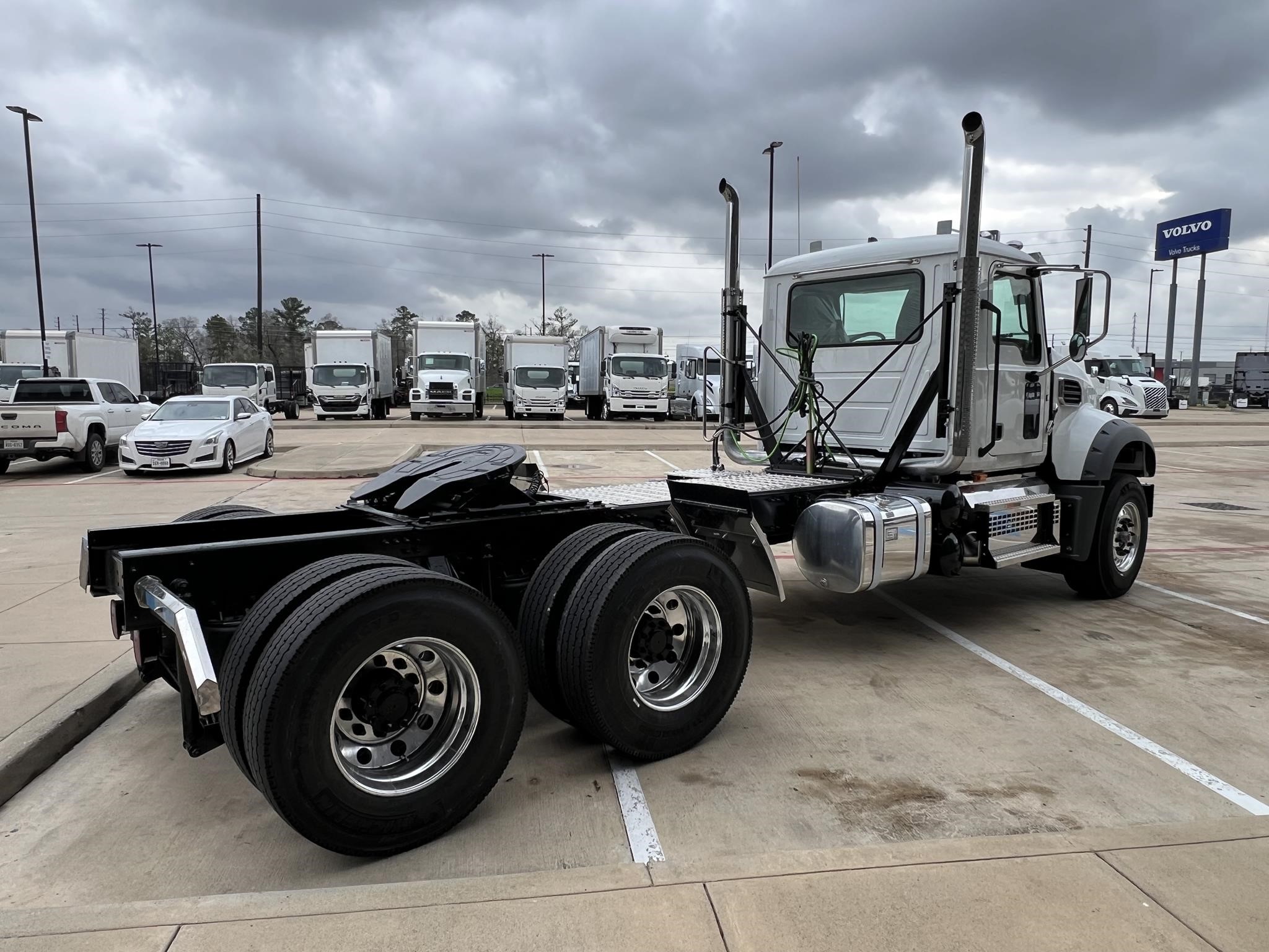 2026 MACK GRANITE 64FT - image 5 of 6