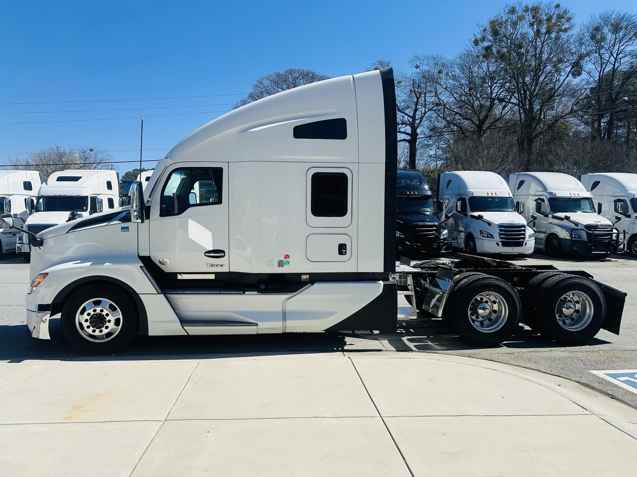 2023 KENWORTH T680 - image 6 of 6