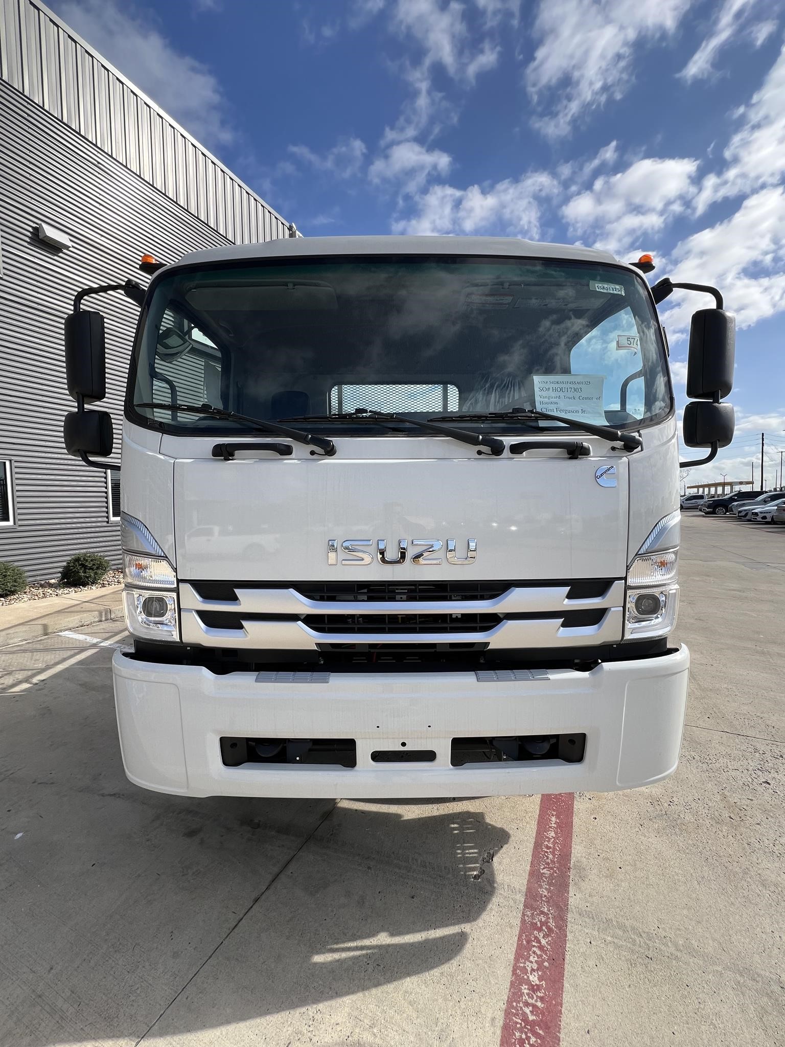 2025 ISUZU FTR - image 2 of 6