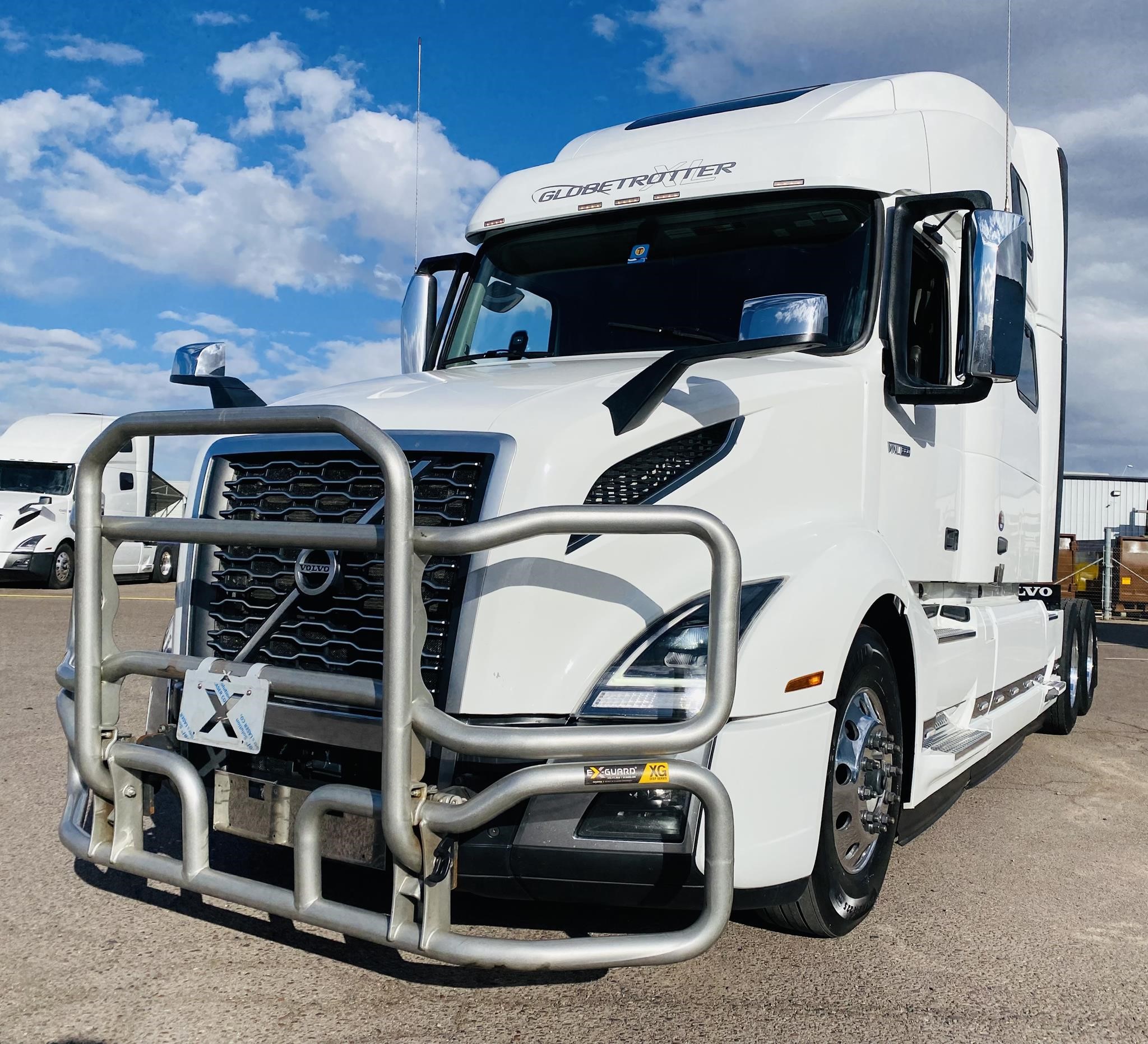 2024 VOLVO VNL64T860 - image 1 of 6