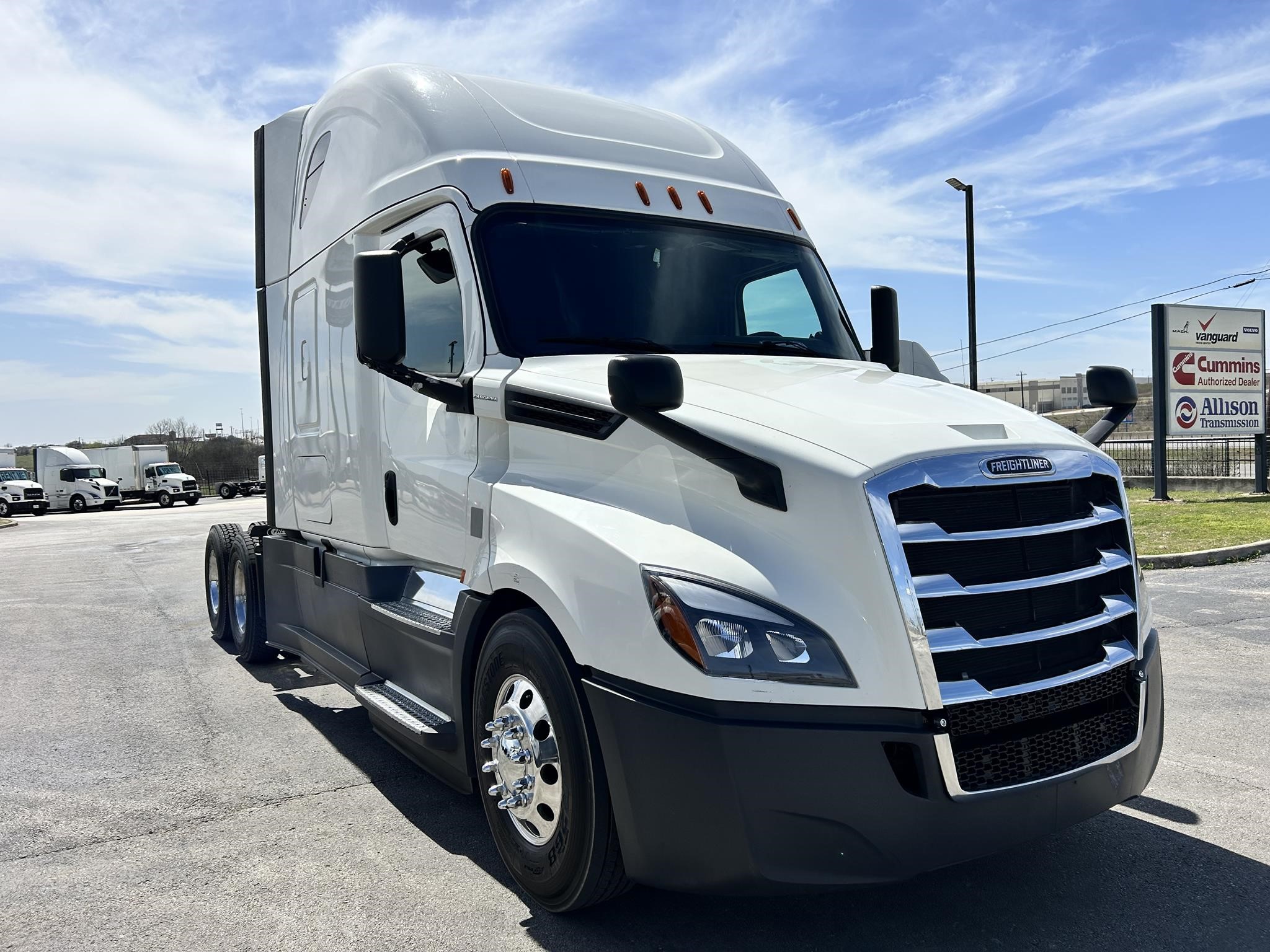 2020 FREIGHTLINER CASCADIA 126 - image 6 of 6