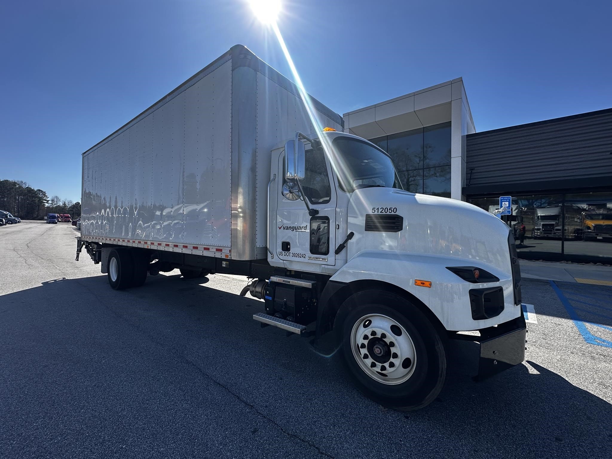 2022 MACK MD6 - image 3 of 6