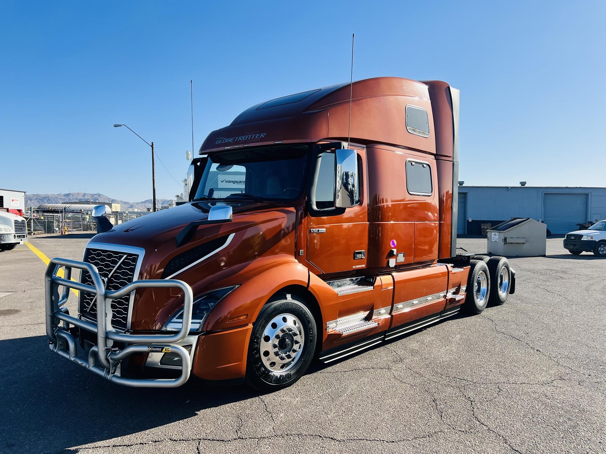 2022 VOLVO VNL64T860 - image 2 of 2