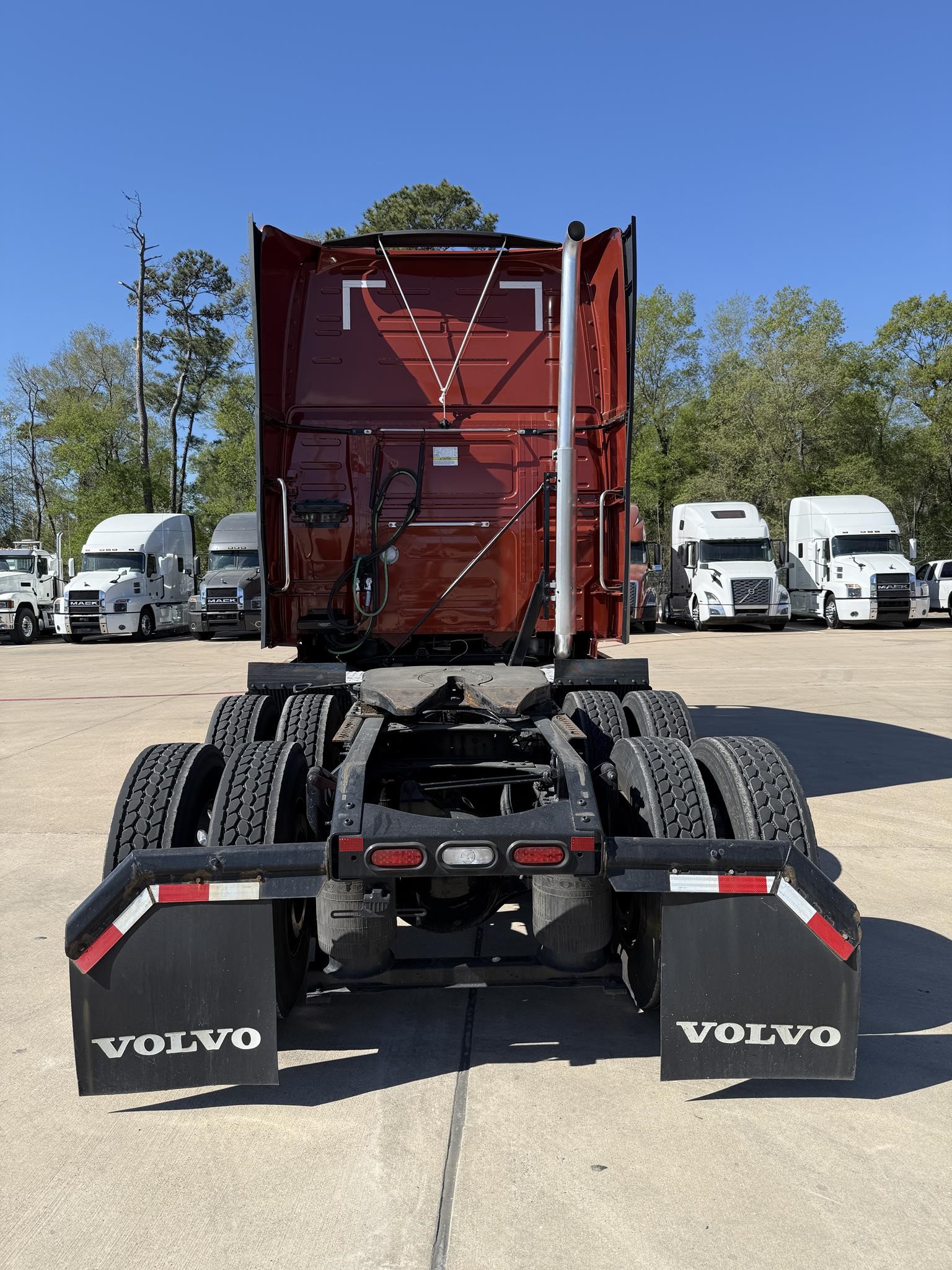 2023 VOLVO VNL64T860 - image 6 of 6