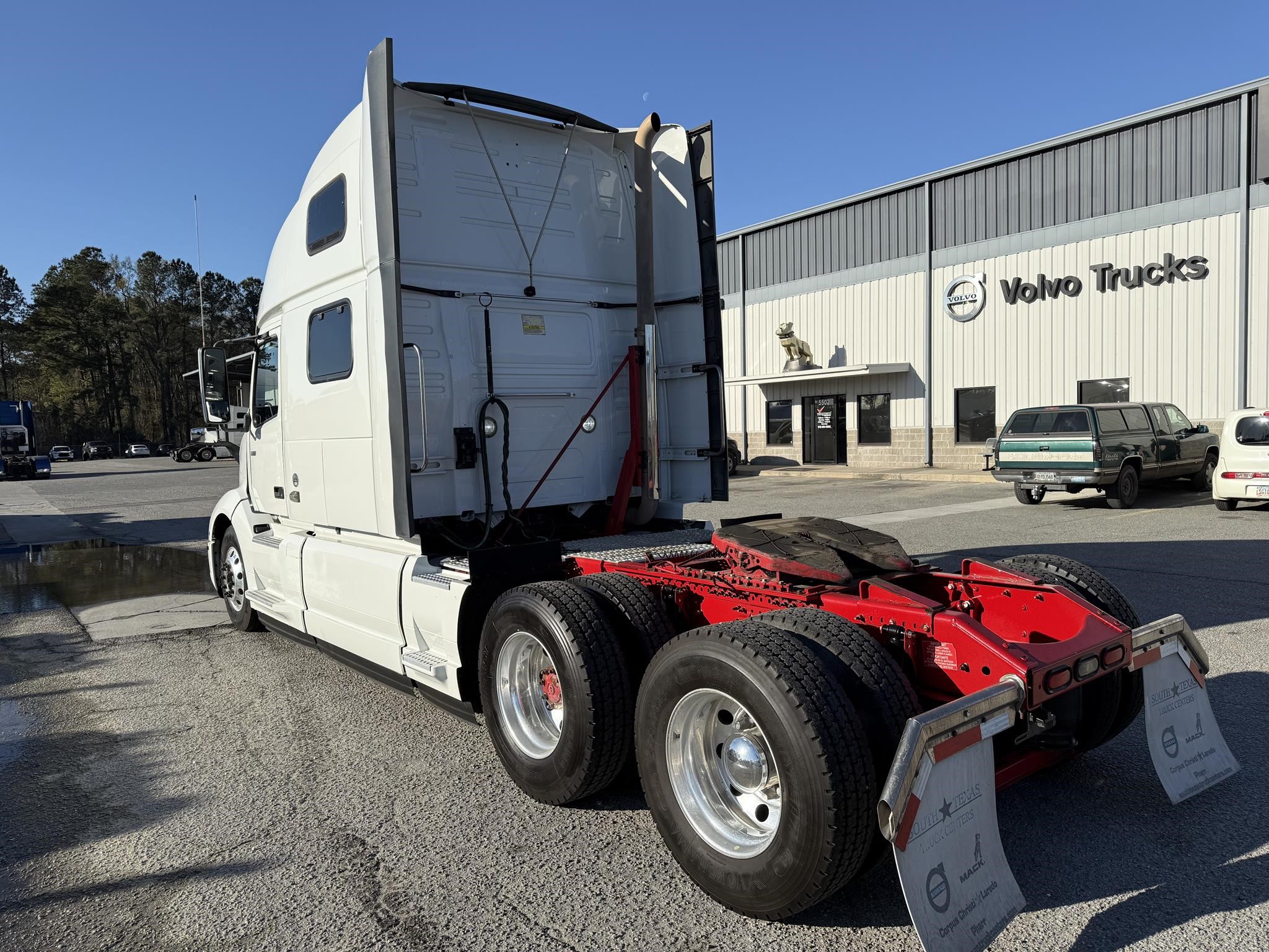 2021 VOLVO VNL64T860 - image 5 of 5