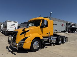 2021 VOLVO VNL62T300 9047607464