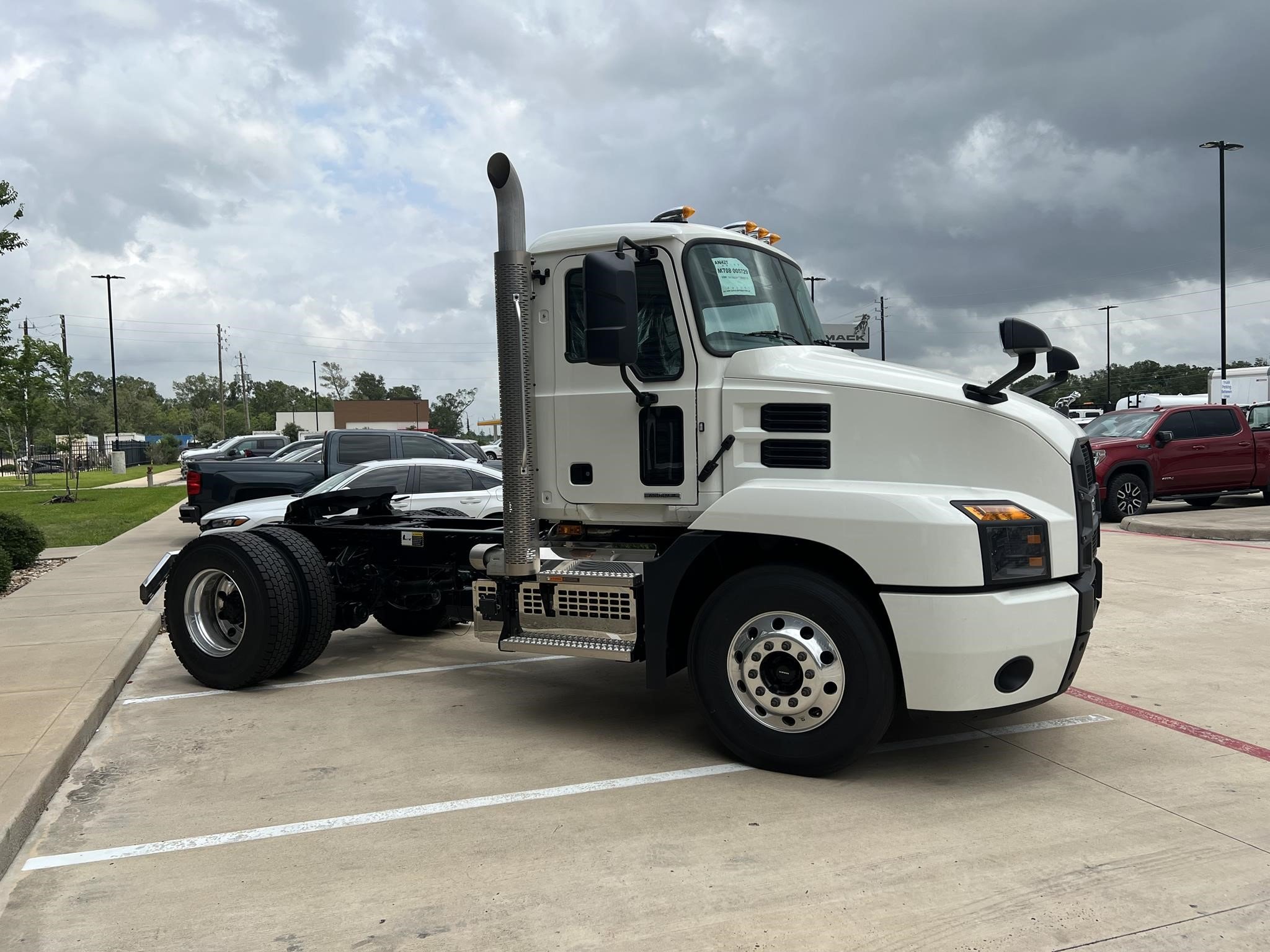 2025 MACK ANTHEM 42T - image 4 of 6