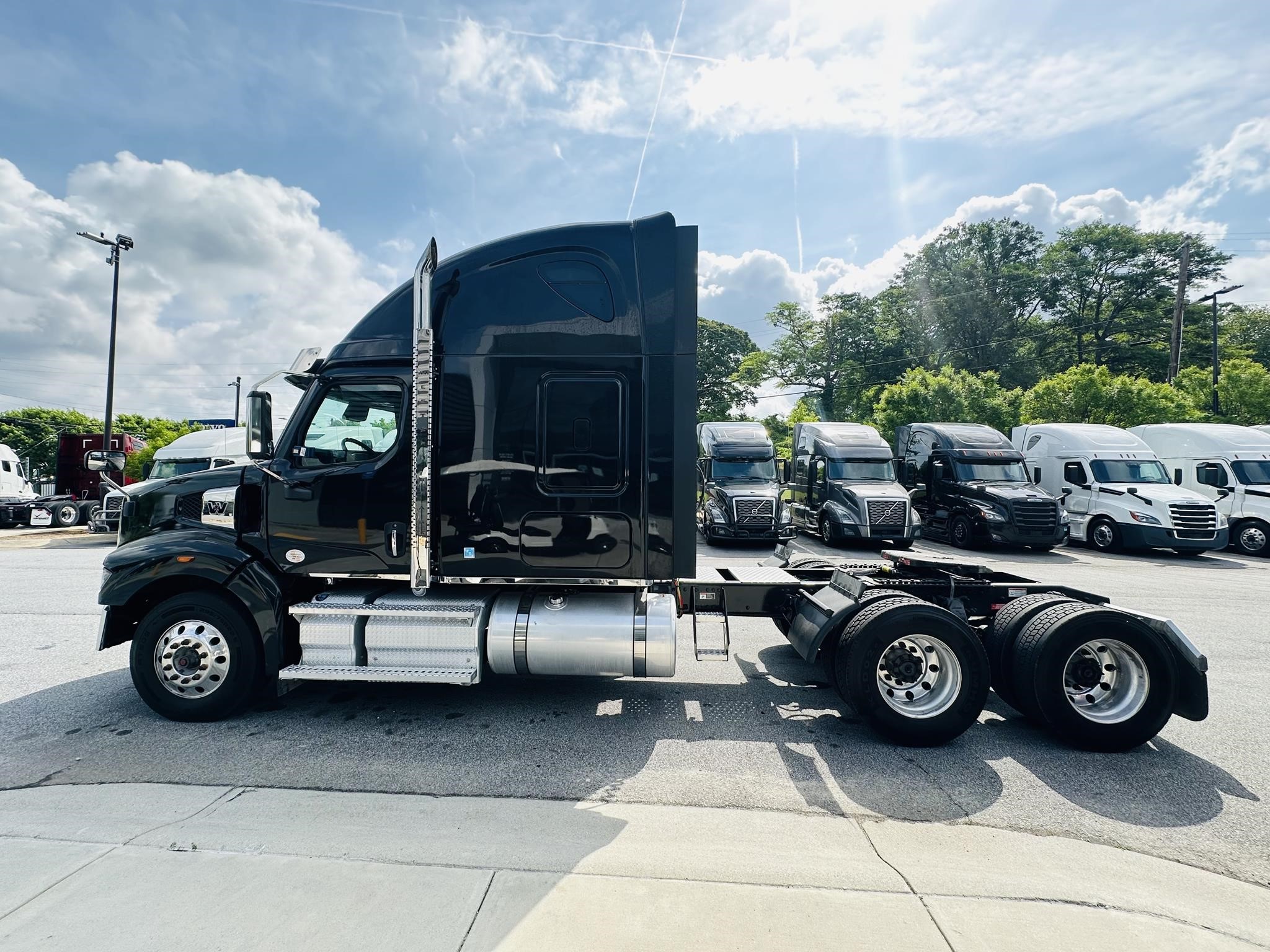 2022 WESTERN STAR 4900EX - image 6 of 6