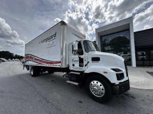 2021 MACK MD6 9053862681