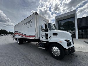2021 MACK MD6 9053862681